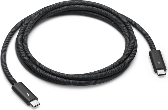 APPLE THUNDERBOLT 4 PRO 1.8M